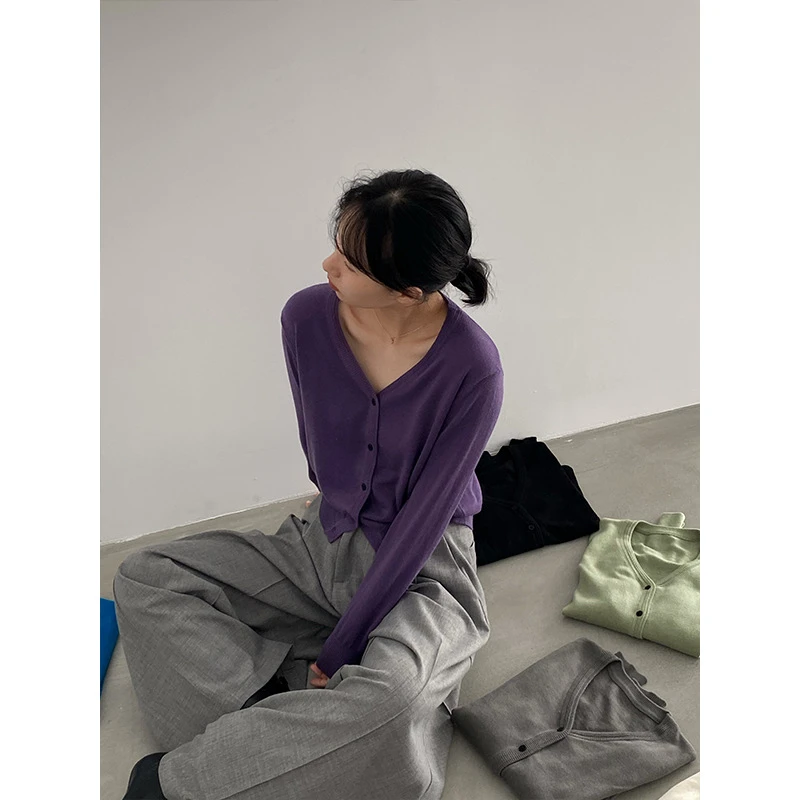 10羊毛韩系休闲简约V领针织开衫女秋减龄百搭长袖上衣