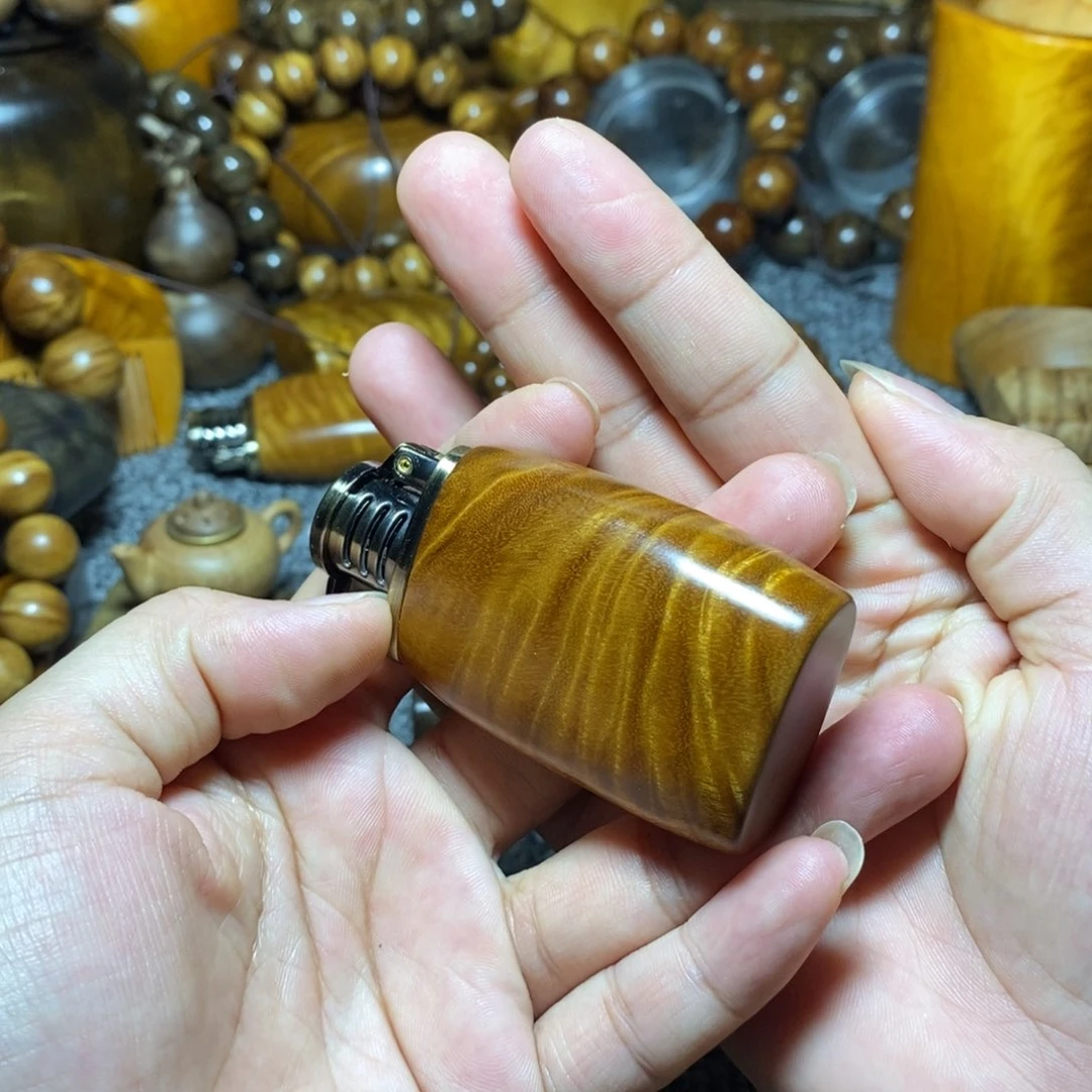 金丝楠花纹打火机