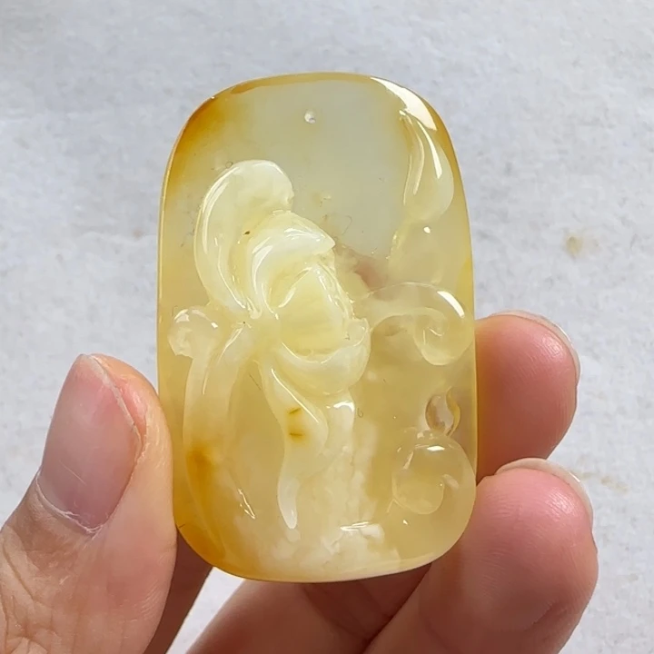 蜜蜡珠宝奇石未镶嵌