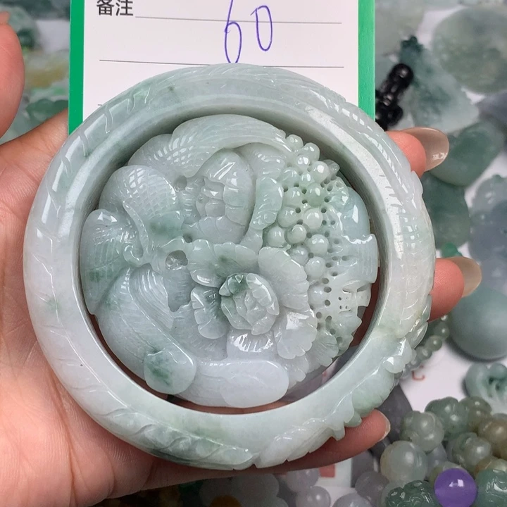 定制翡翠未镶嵌翡翠