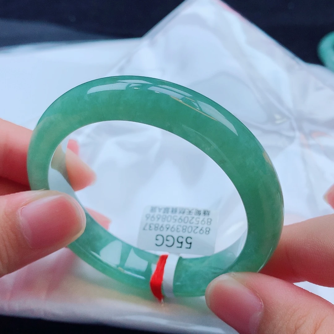 翡翠未镶嵌手镯天然缅甸翡翠A货手镯
