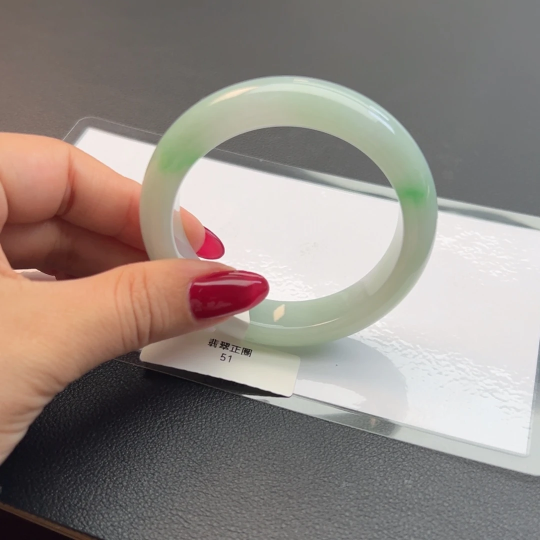 翡翠未镶嵌手镯52