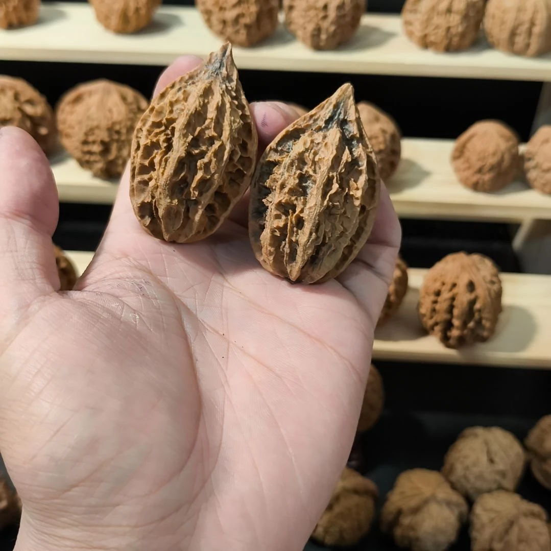 执***r文玩核桃吊坠36+秋子