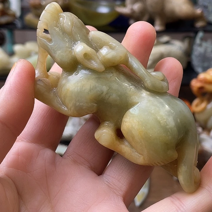 和田玉（糖玉）未镶嵌颈饰