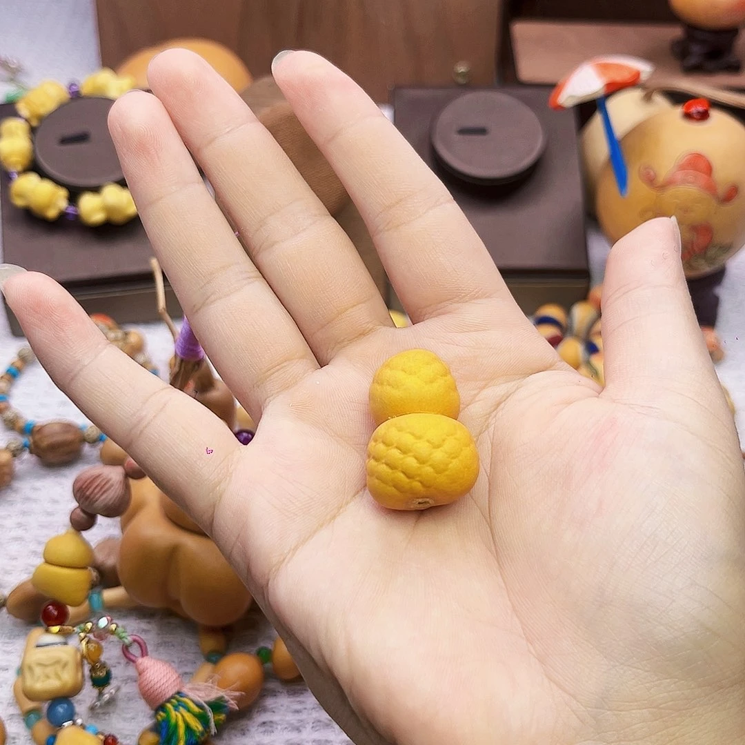 俗***）木单颗草里金菠萝包