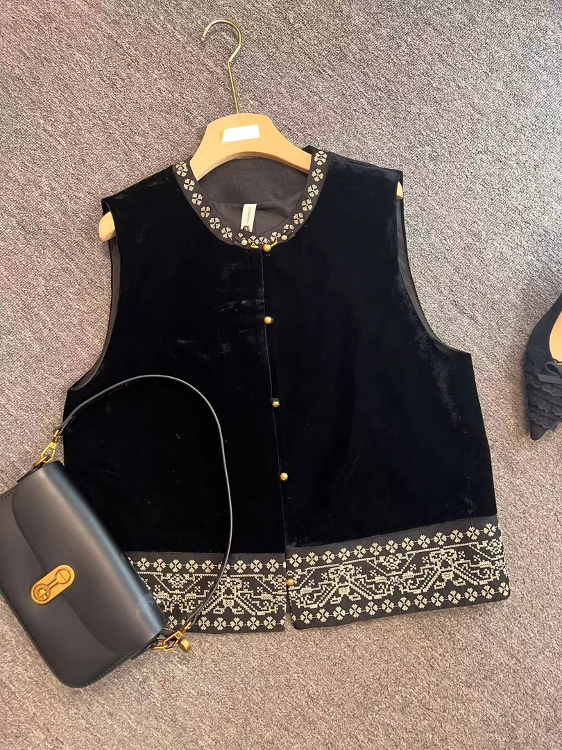 美红家   韩系拼接刺绣盘扣丝绒马甲