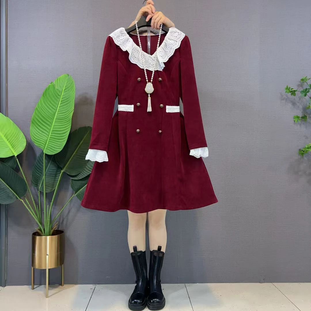 法式高级感显瘦A字蕾丝花边拼接V领气质巨好看的通勤连衣裙女秋季