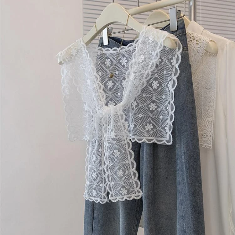 白色蕾丝钩花镂空绝美披肩女春秋大码胖叠穿外搭小坎肩开衫上衣