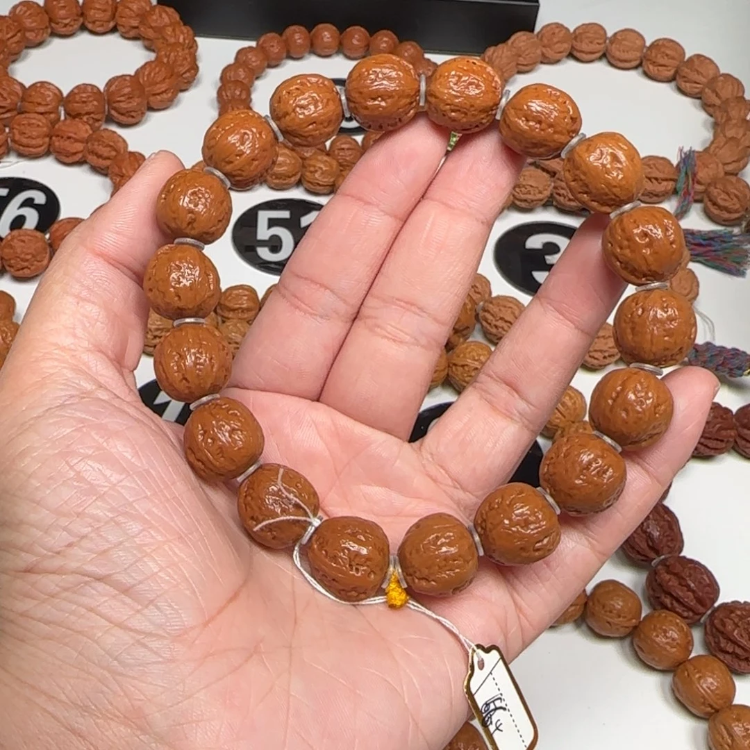 文玩核桃吊坠金豆15