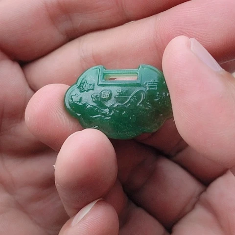 独山玉未镶嵌吊坠(不含链)?***?
