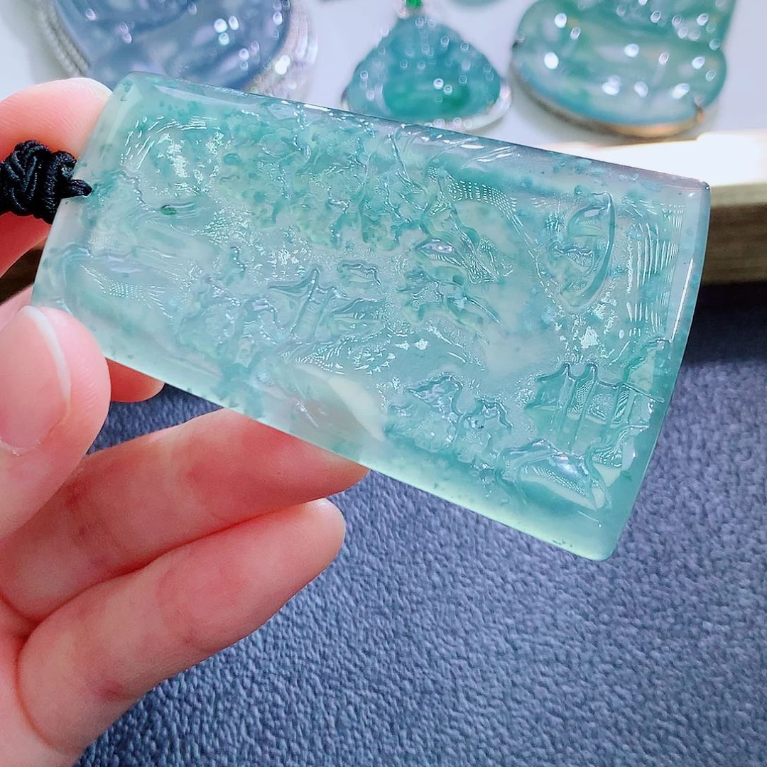 翡翠未镶嵌颈饰翡翠
