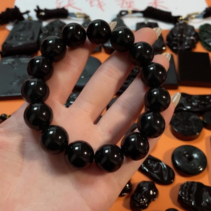 翡翠颈饰未镶嵌真*陆