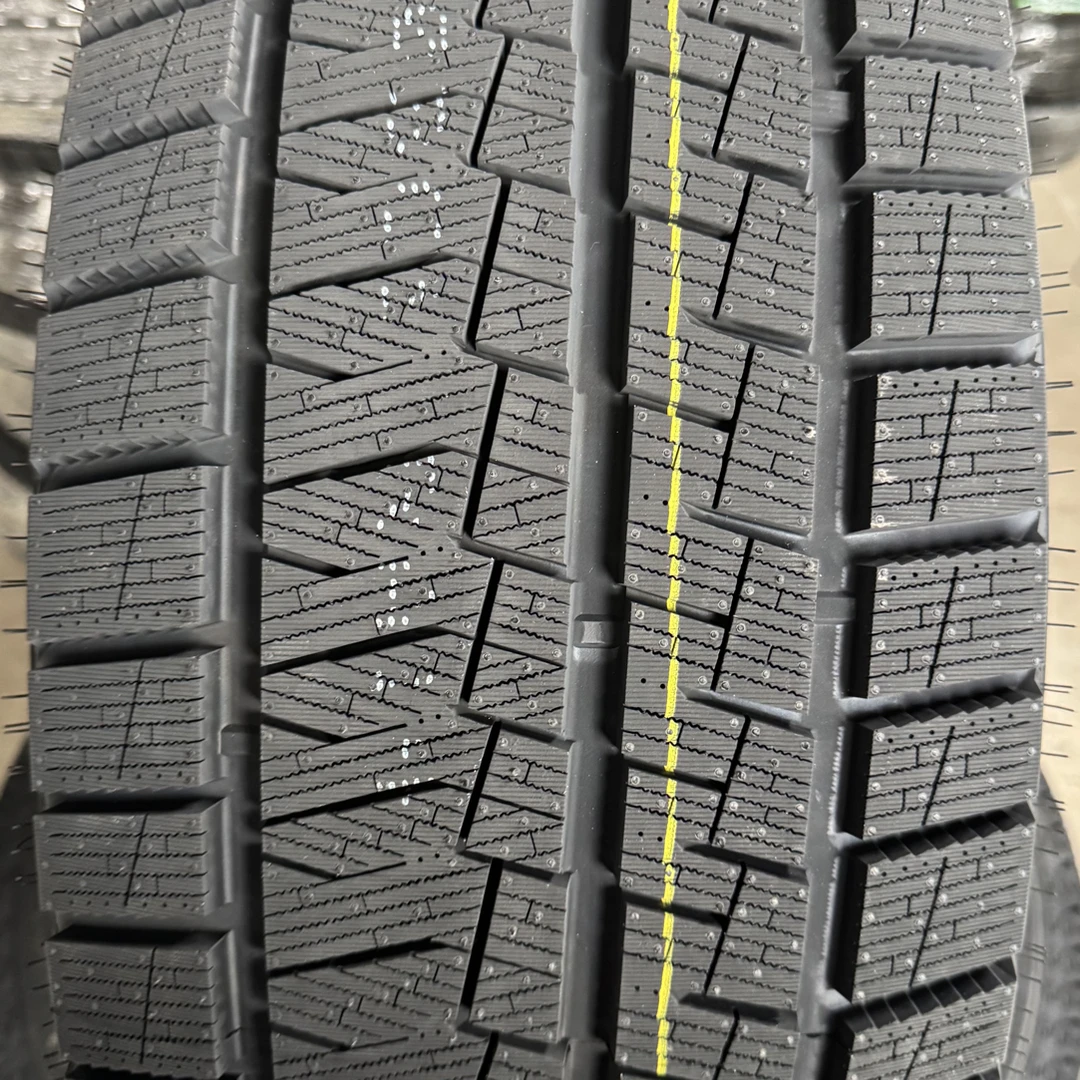 超高性能雪地轮胎18-21寸