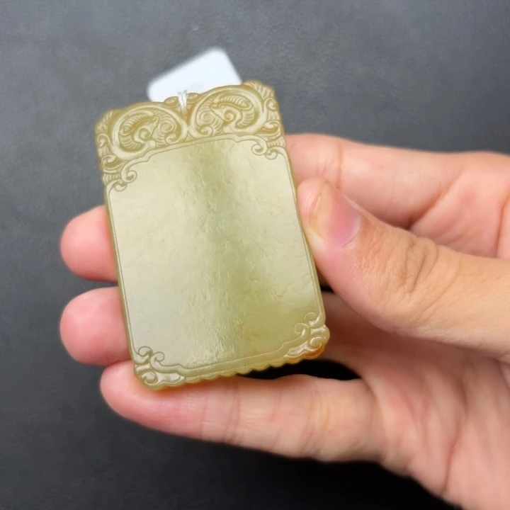 我***藏和田玉未镶嵌颈饰