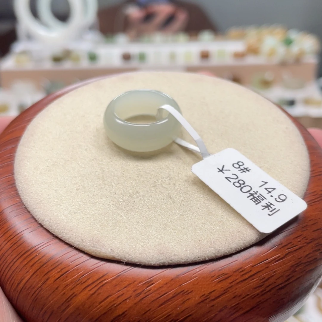 和田玉戒圈未镶嵌b****哈14.9