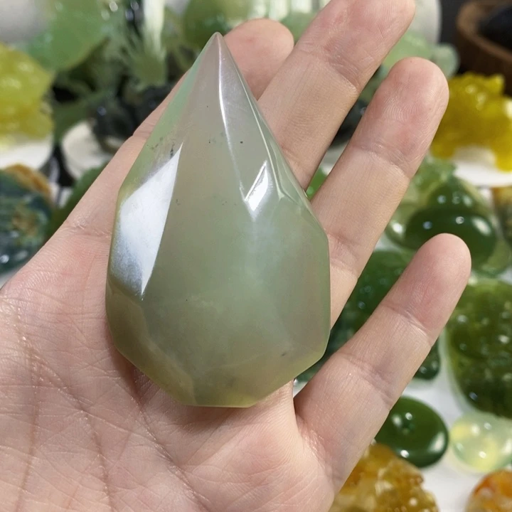 未镶嵌岫玉手把件