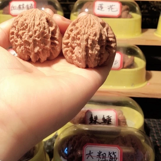 文玩核桃把件暴雪