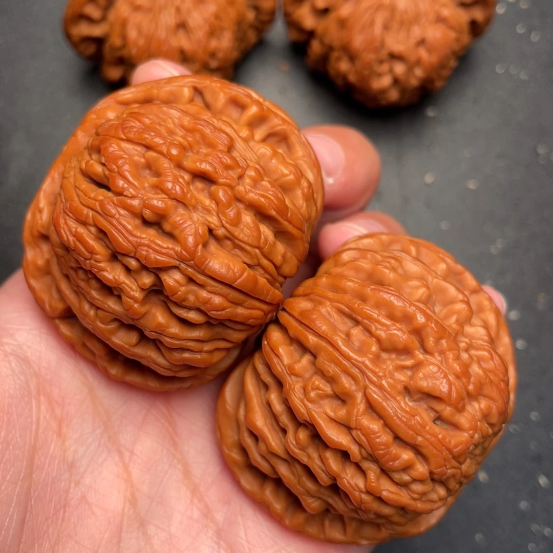 秦岭野生文玩核桃