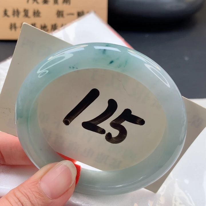 未镶嵌手镯翡翠正