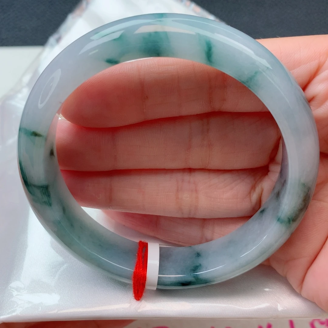 翡翠未镶嵌手镯59.6圈 细糯化蓝底飘蓝花宽镯