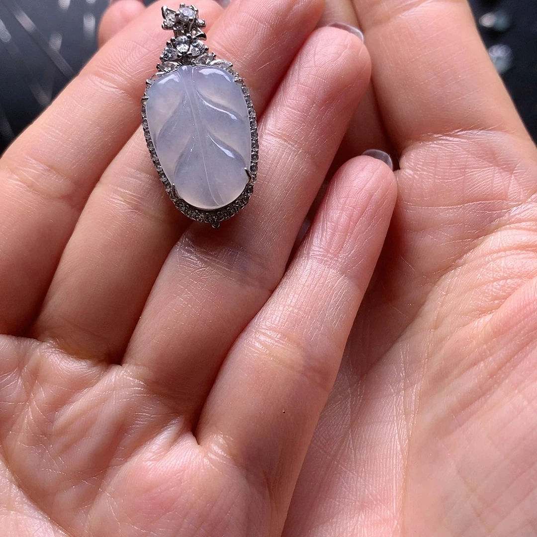 翡翠颈饰银S925镶嵌111111