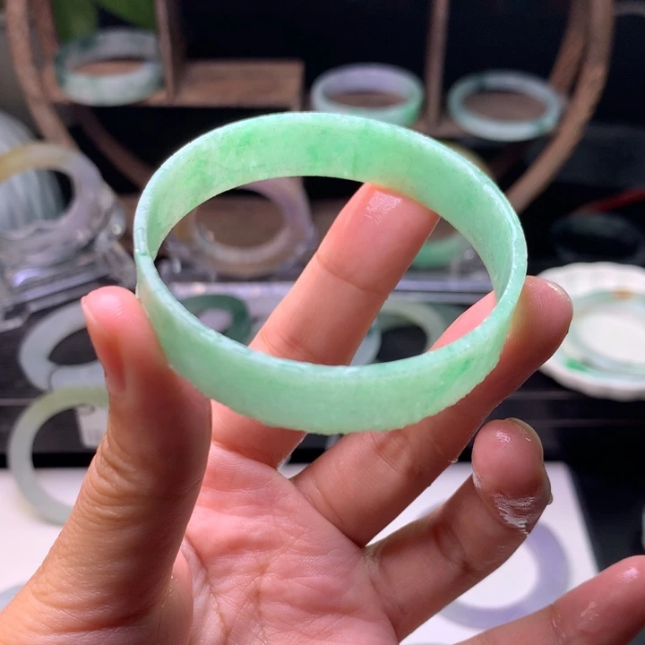未镶嵌翡翠定制翡翠
