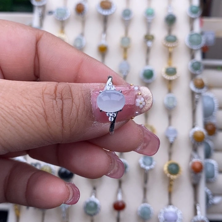 未镶嵌戒指翡翠就**?缅甸