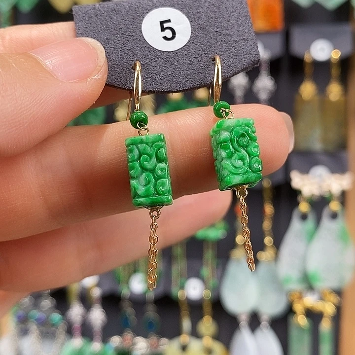 翡翠未镶嵌耳饰翡翠