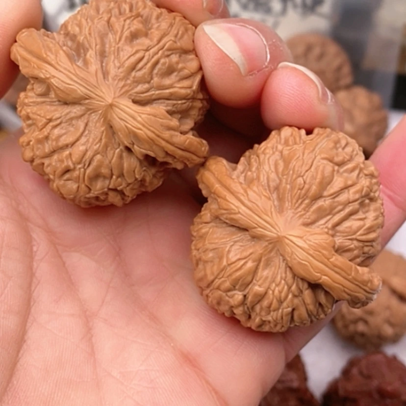 【闪购商品】吊坠文玩核桃白狮子