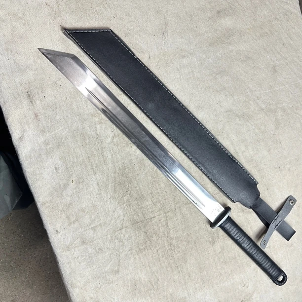 46 龙泉昊天宝剑一体锦衣卫高猛钢皮鞘未开刃