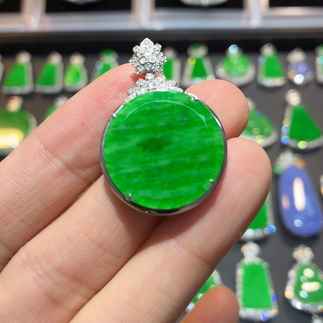 翡翠18K金镶嵌吊坠(不含链)82