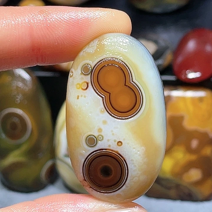 未镶嵌玛瑙/玉髓珠宝奇石