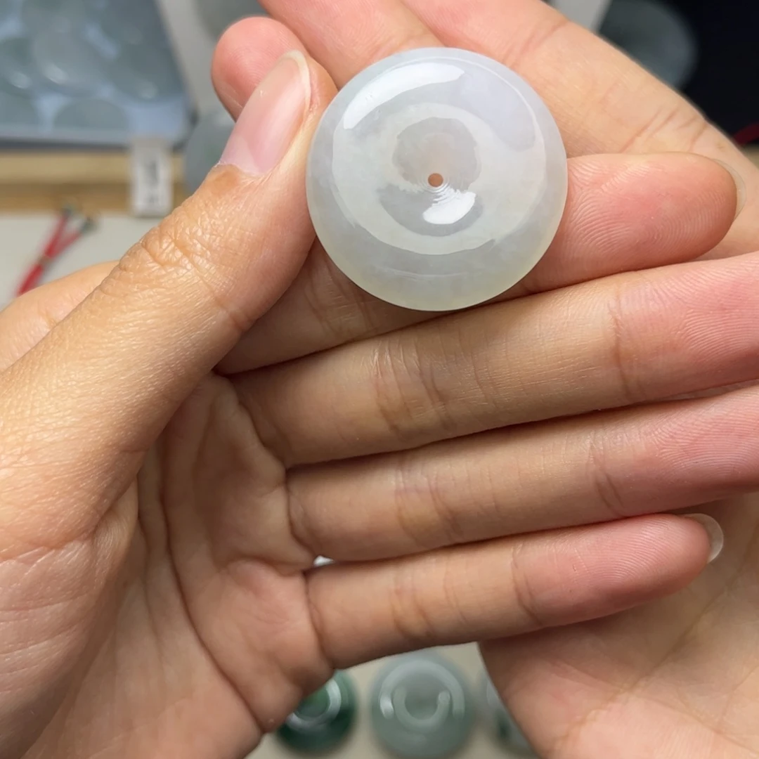 翡翠未镶嵌颈饰天然翡翠Ａ货