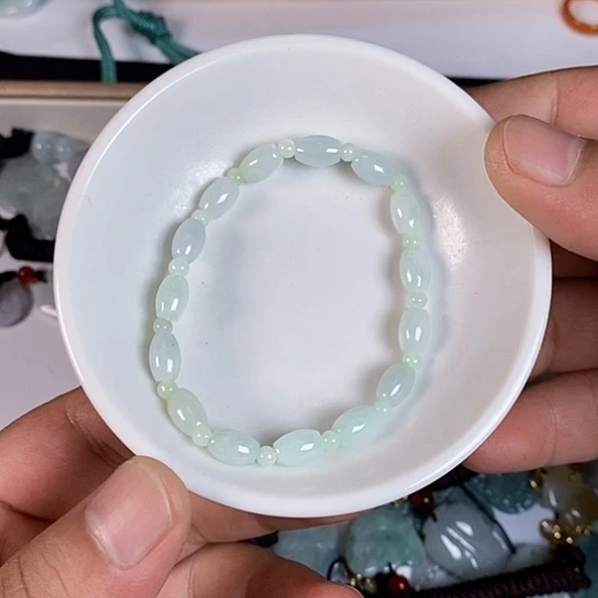 翡翠未镶嵌颈饰天然翡翠