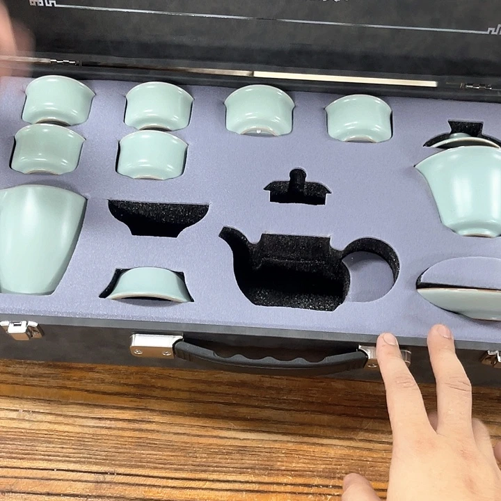 孤品茶具套装等。