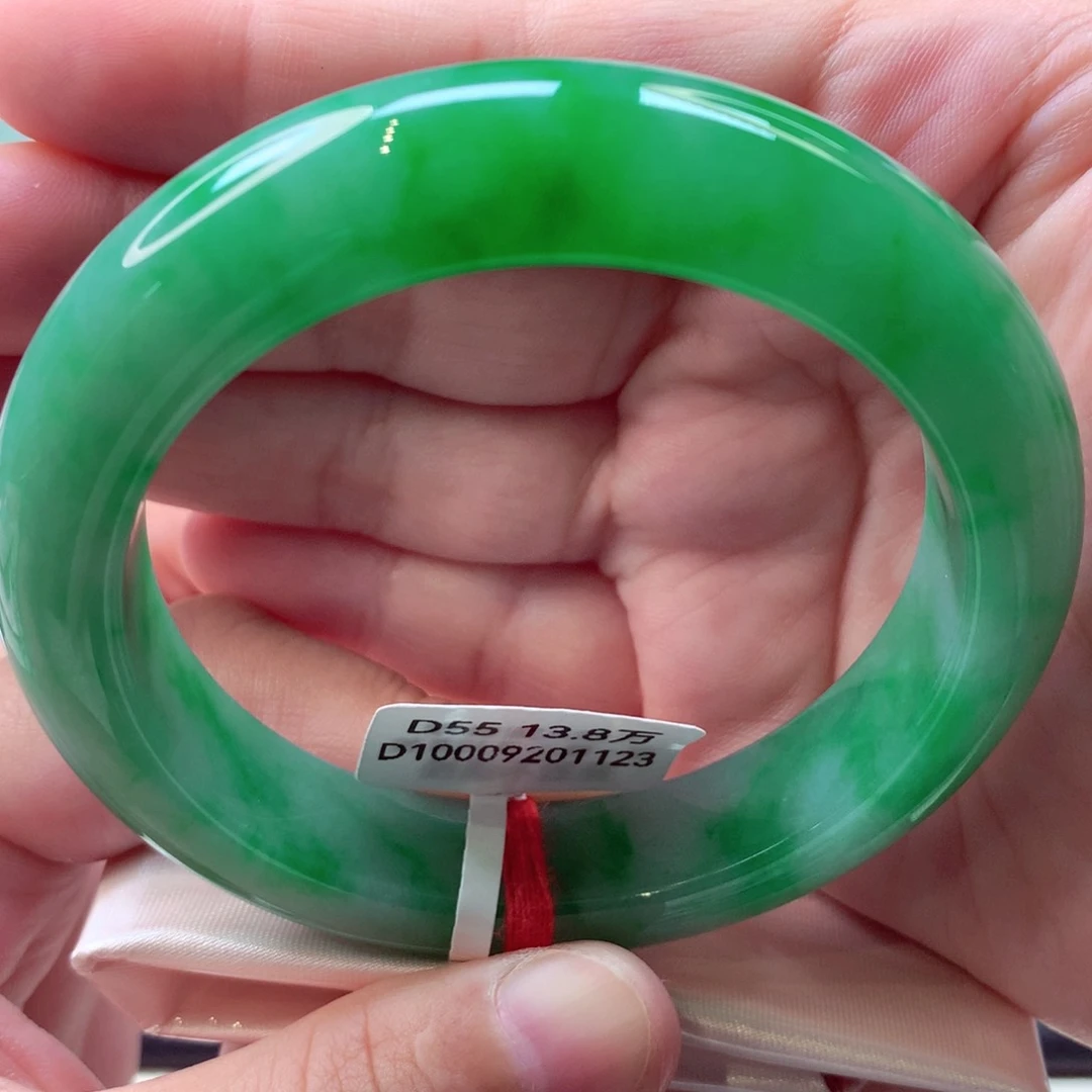 未镶嵌手镯翡翠辣阳绿完美推荐17号11