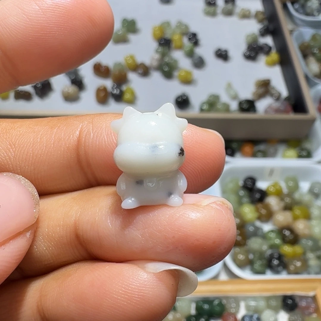 和田玉未镶嵌珠宝奇石