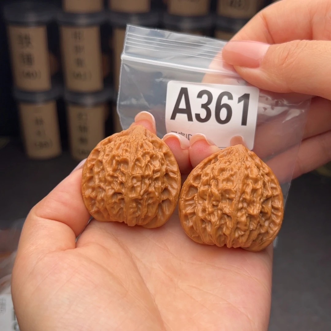 吊坠文玩核桃金牛41全品