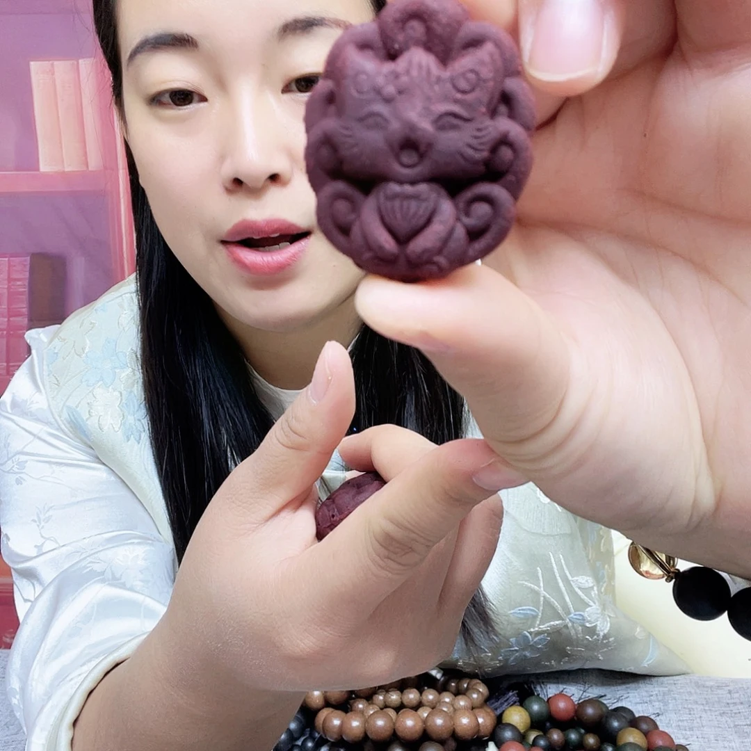 泥塑红麝小狐狸一块的