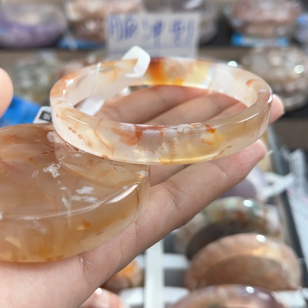 石英质玉手镯未镶嵌60