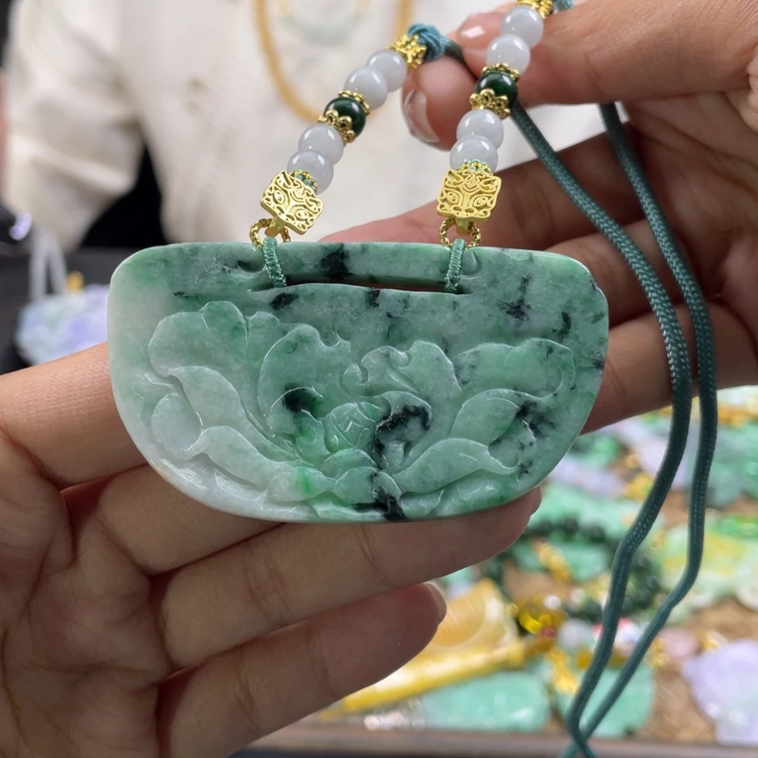 翡翠未镶嵌颈饰代编织