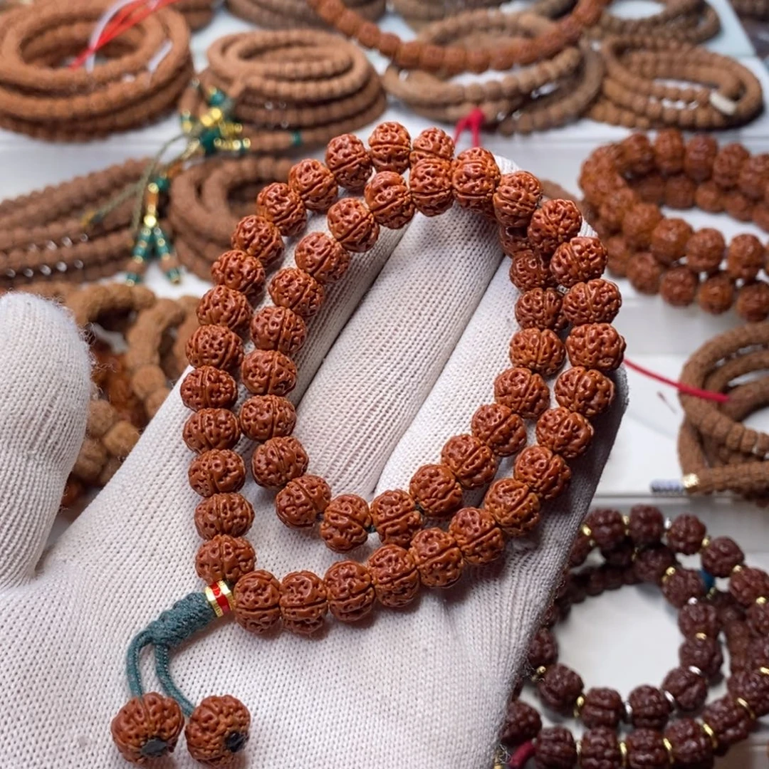 手串金刚菩提五瓣老树凹底梅花，尺寸10.8