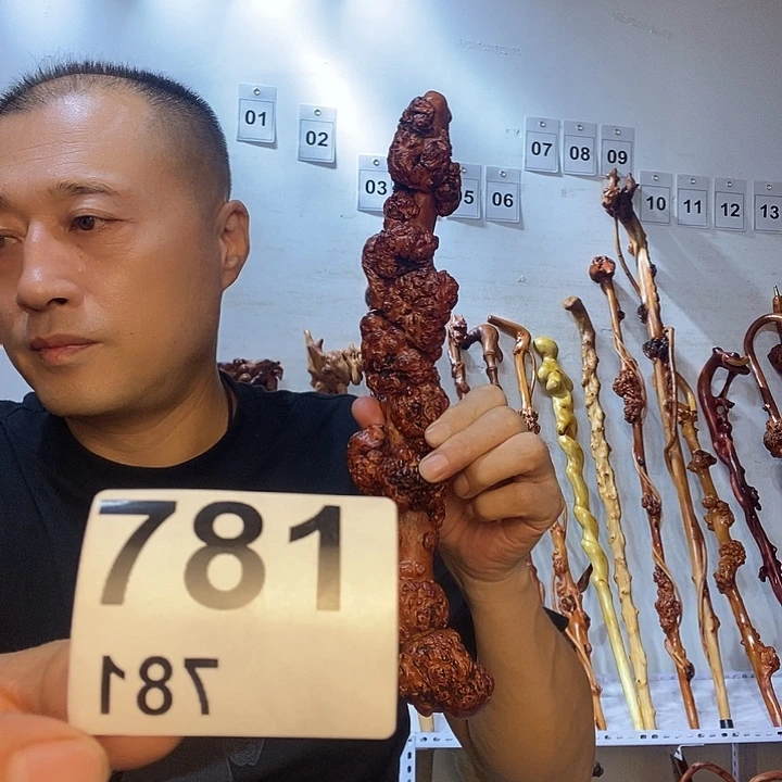 用***8黑果木云南黑果木树榴摆件