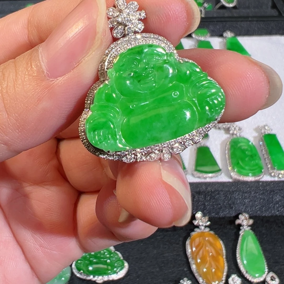 【闪购商品】翡翠吊坠(不含链)18K金镶嵌