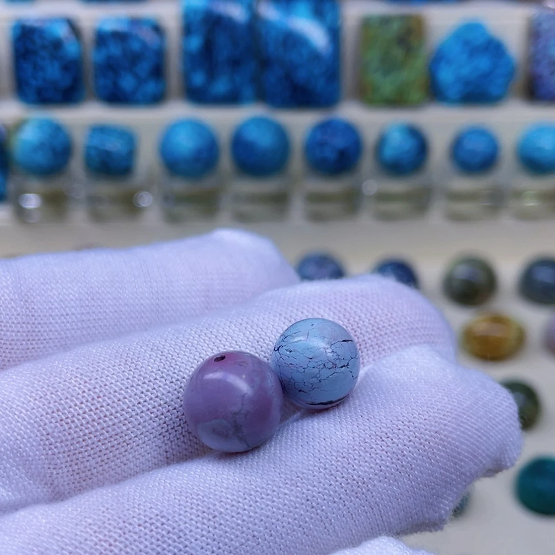 绿松石未镶嵌颈饰