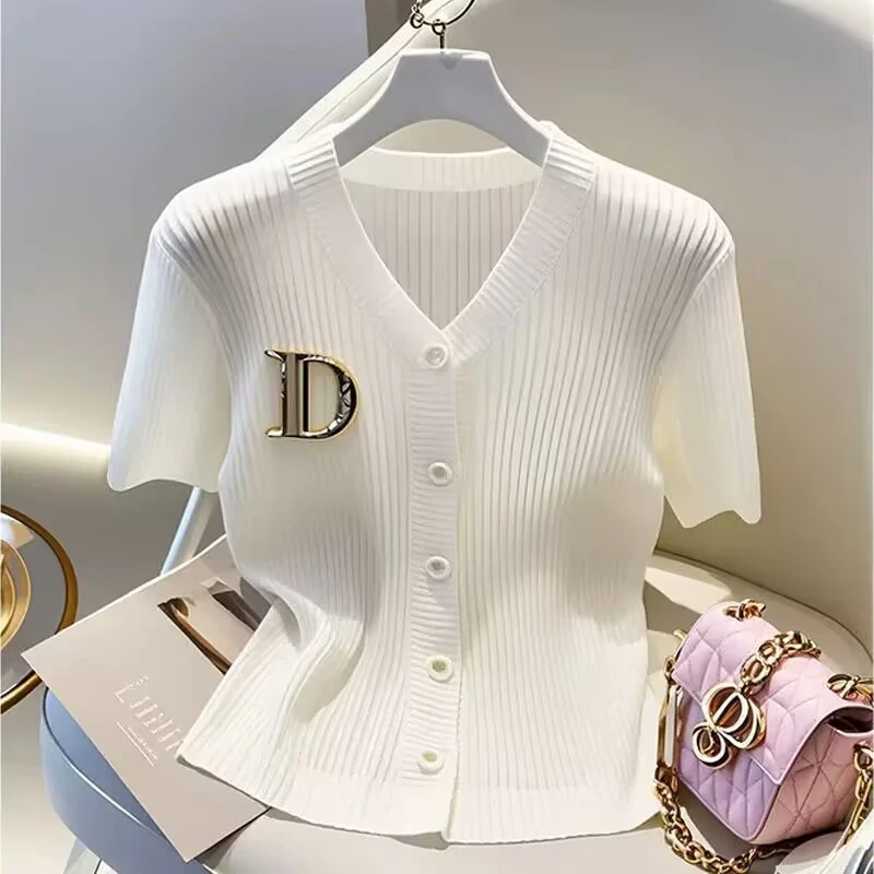 哥弟阿玛施正夏季新款法式V领针织设计感宽松短袖白色T恤时尚上衣