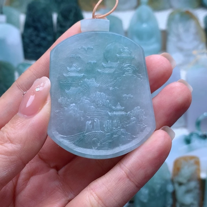 捌***7定制翡翠未镶嵌山水牌