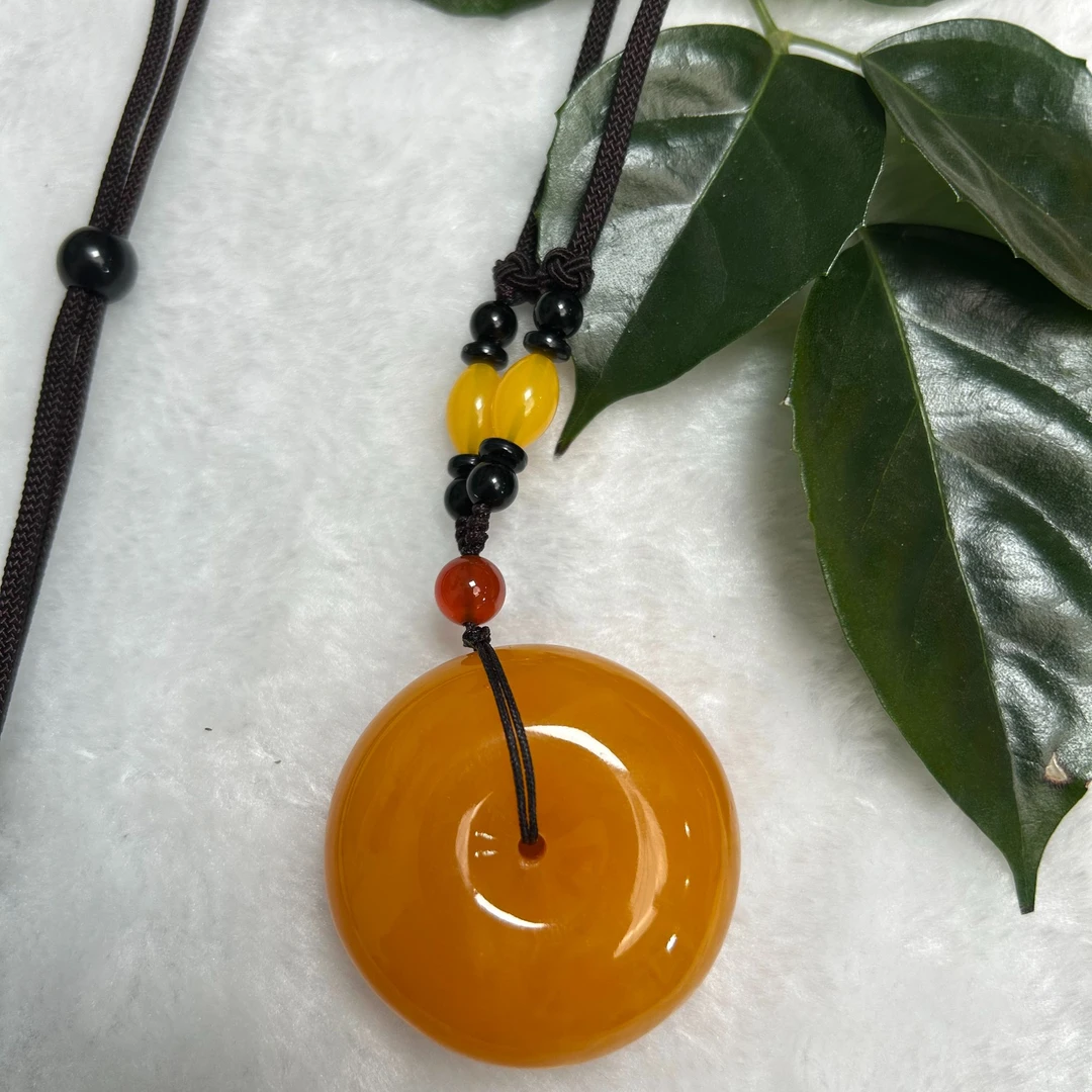 w104藏族精工精致平安扣(大)