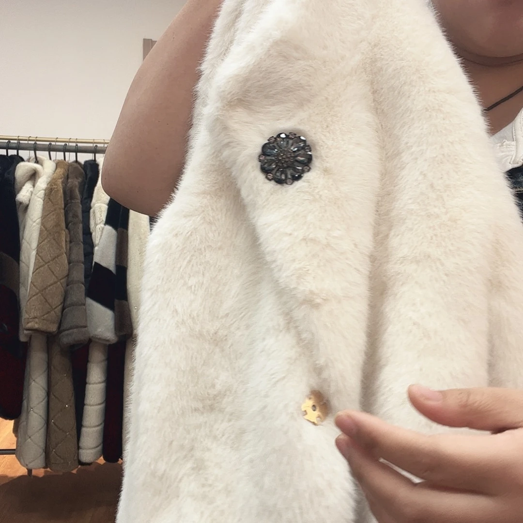 82号皮毛一体外套