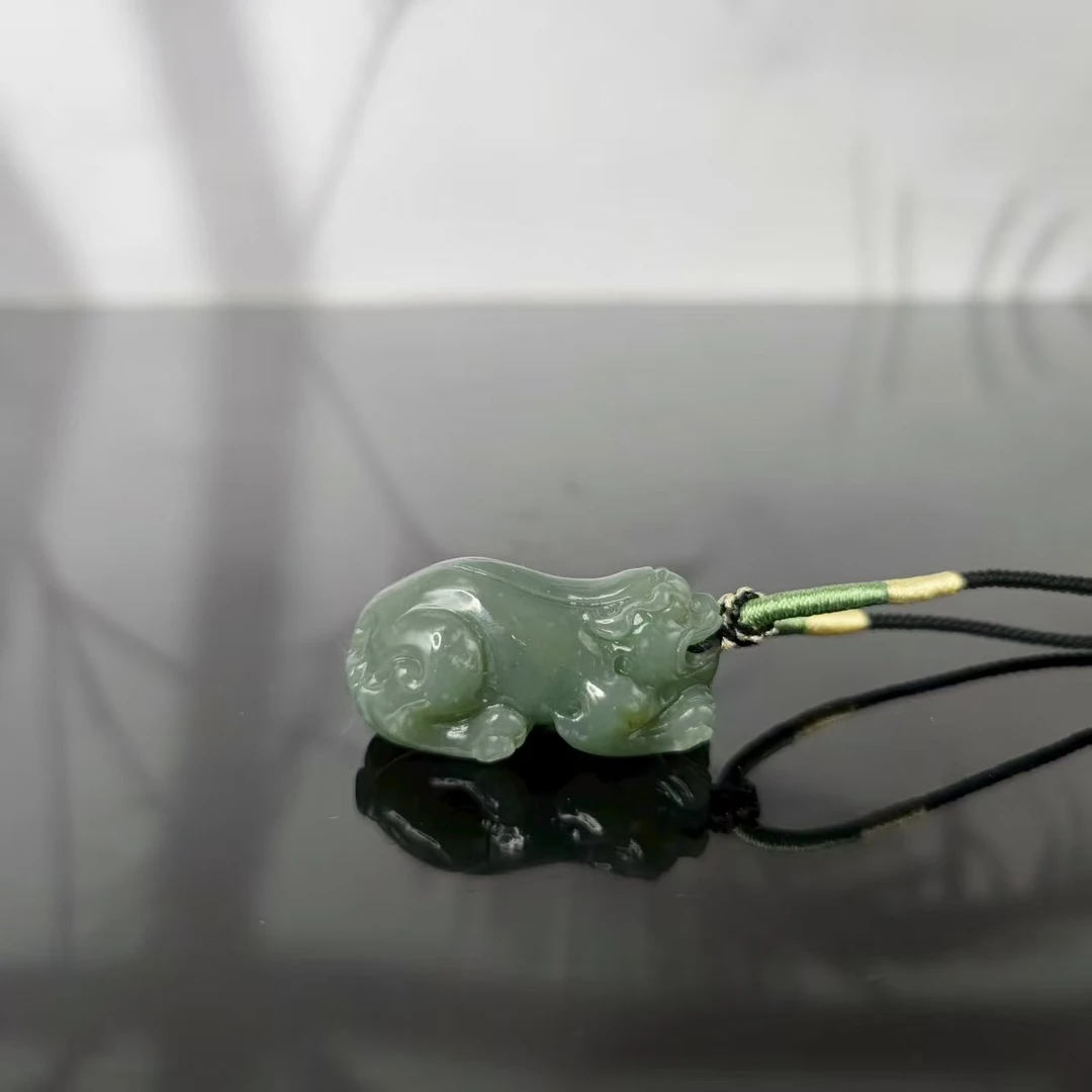 X和田玉貔貅吊坠0591